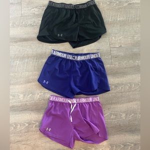 Lot of 3 under armor shorts size small.